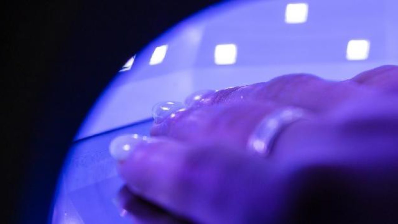 Lámpara UV de uñas Media Markt - Para una manicura